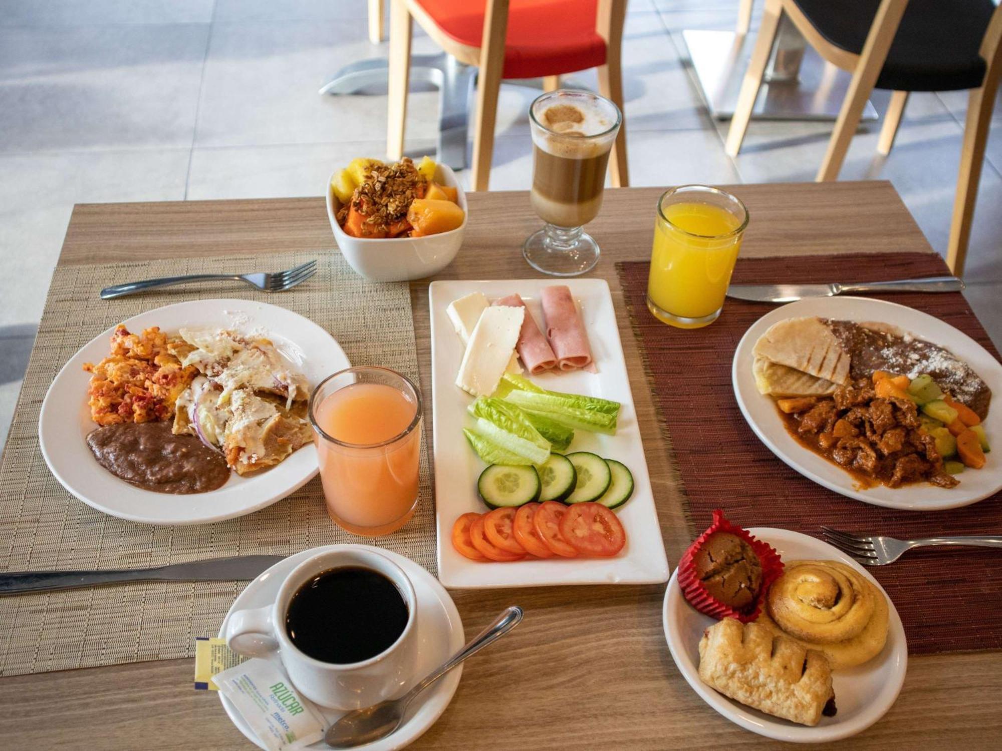 Ibis Mérida Zewnętrze zdjęcie
